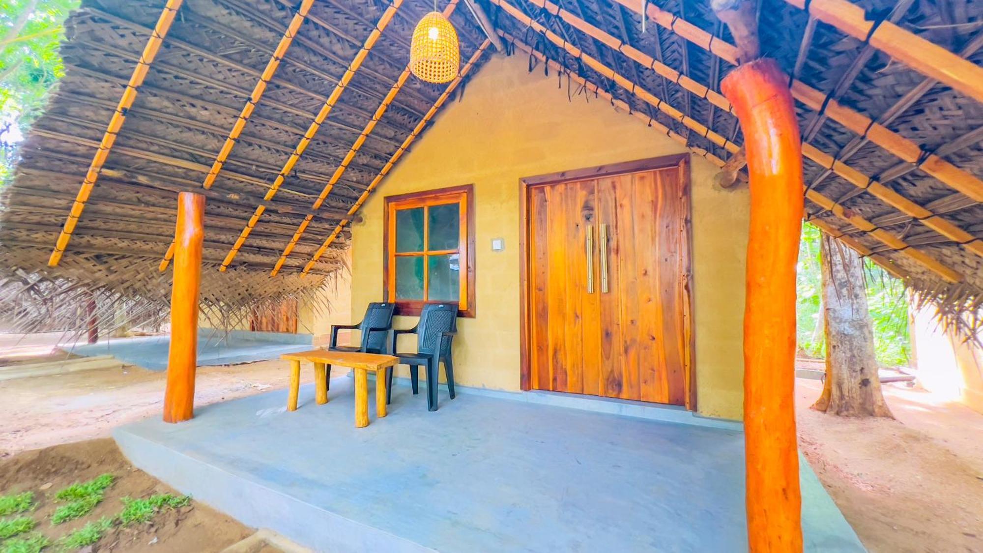 Jungle Host Hostel And Tree House Sigiriya Bagian luar foto
