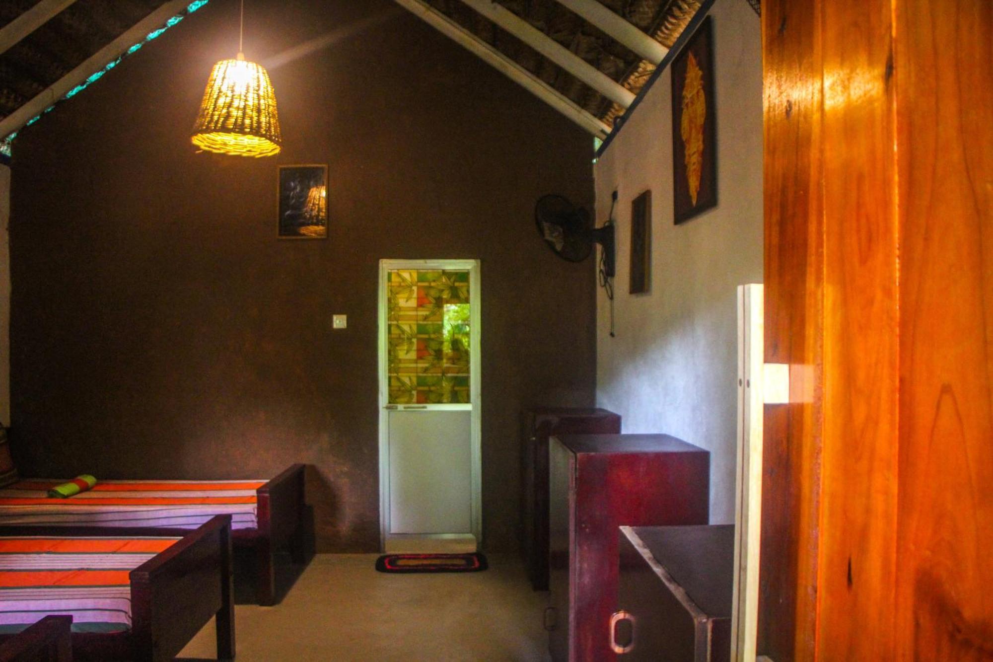 Jungle Host Hostel And Tree House Sigiriya Bagian luar foto