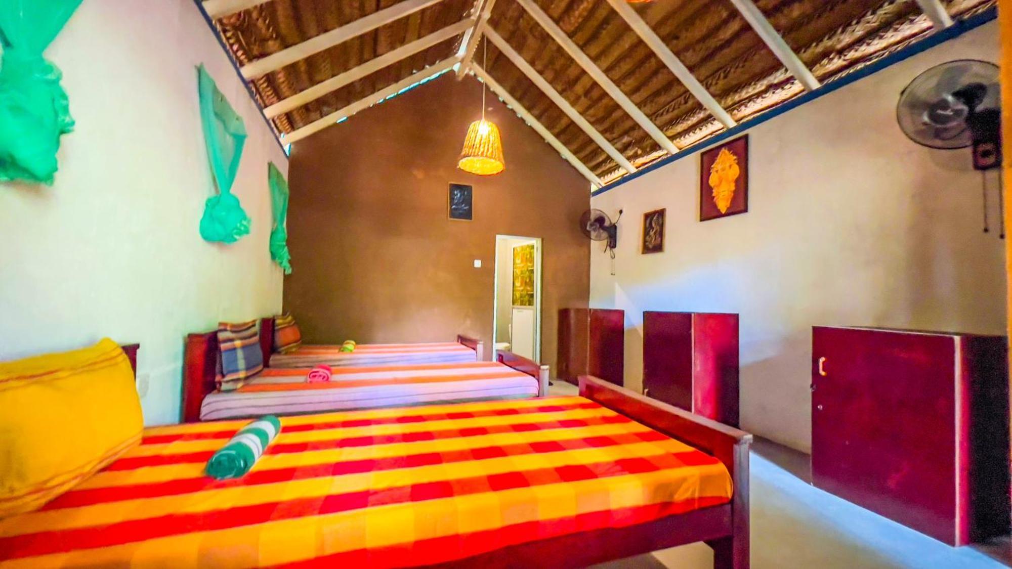Jungle Host Hostel And Tree House Sigiriya Bagian luar foto