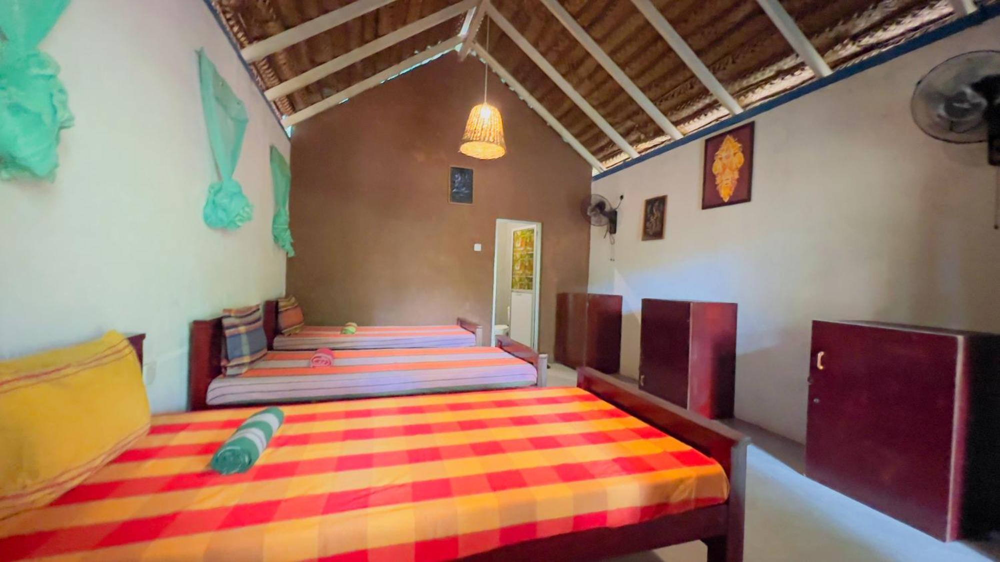 Jungle Host Hostel And Tree House Sigiriya Bagian luar foto