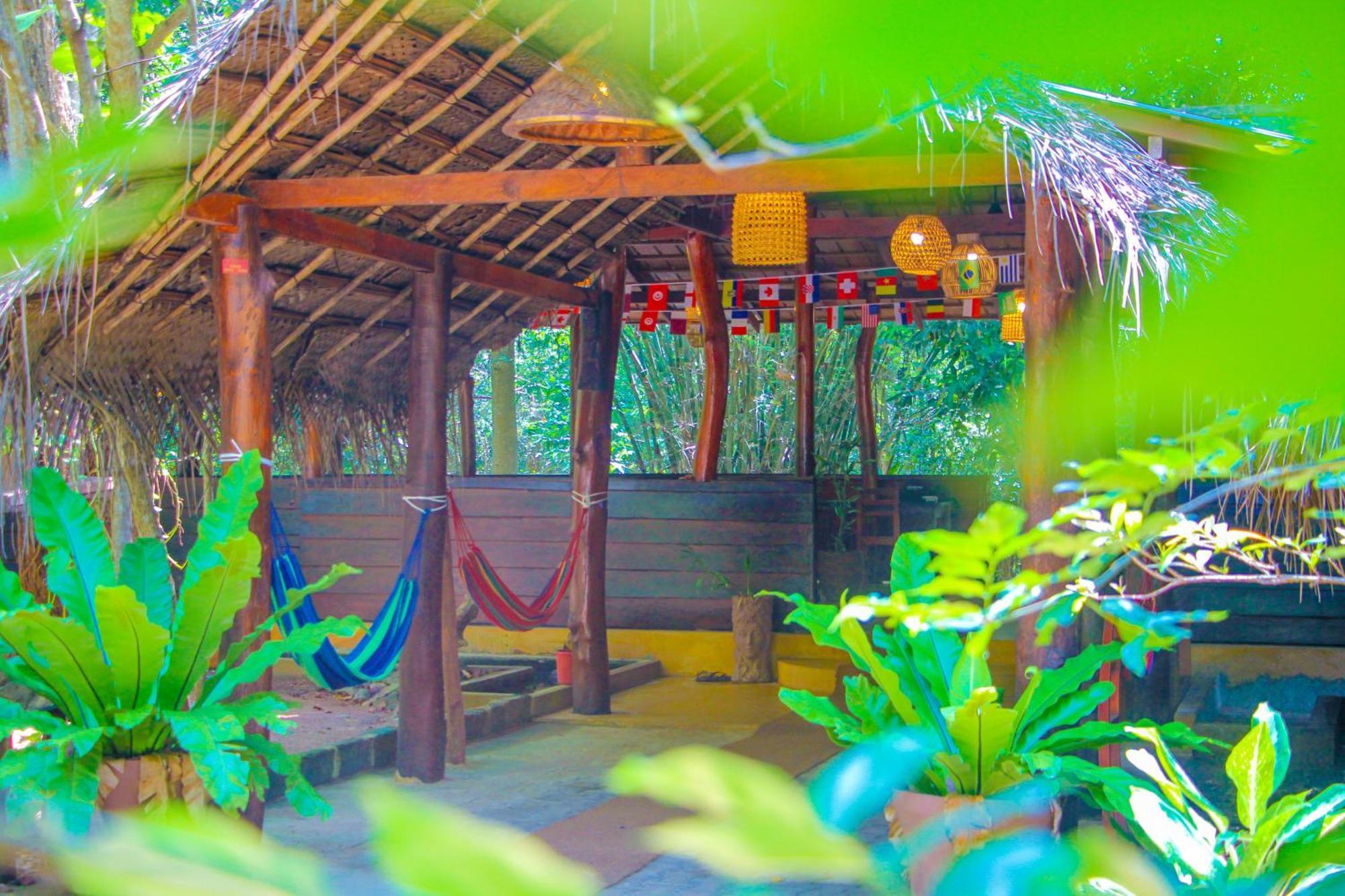 Jungle Host Hostel And Tree House Sigiriya Bagian luar foto