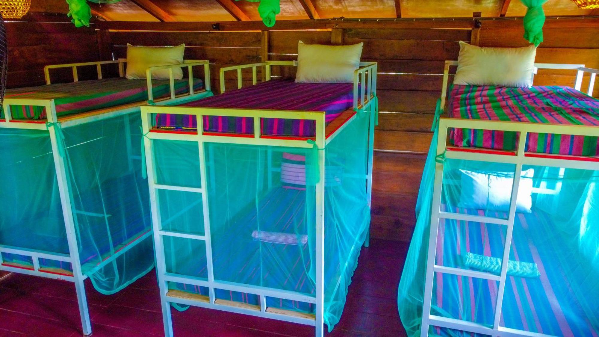 Jungle Host Hostel And Tree House Sigiriya Bagian luar foto