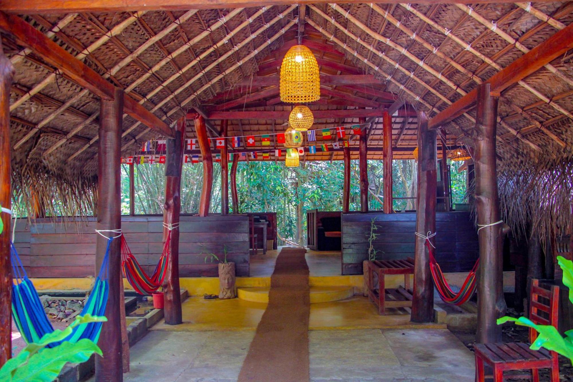 Jungle Host Hostel And Tree House Sigiriya Bagian luar foto