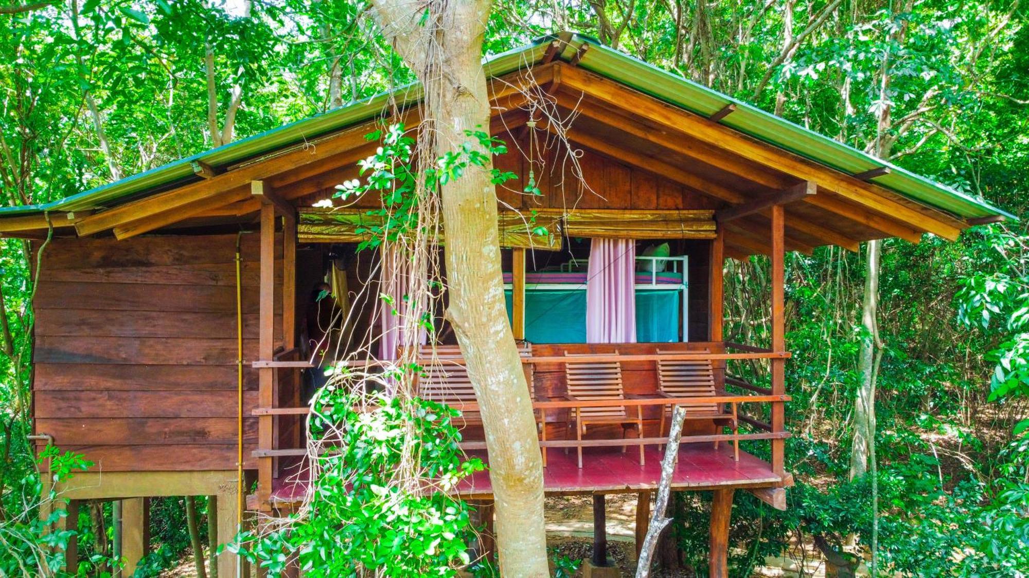 Jungle Host Hostel And Tree House Sigiriya Bagian luar foto
